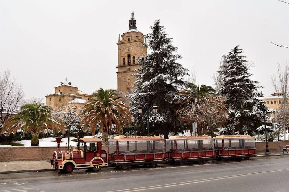 Hotel Mari Carmen Guadix Exterior photo