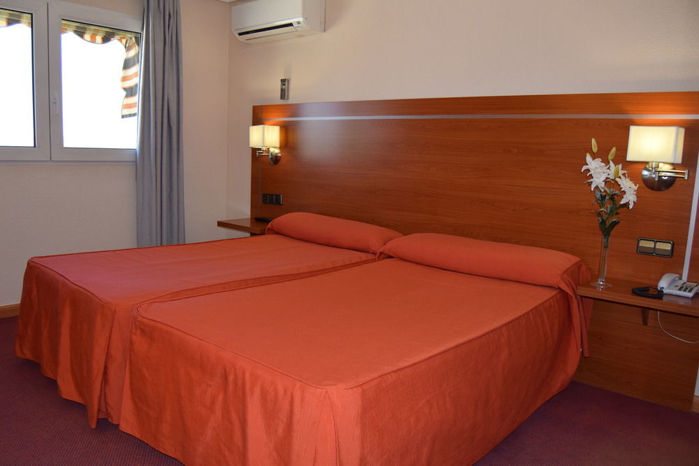 Hotel Mari Carmen Guadix Exterior photo