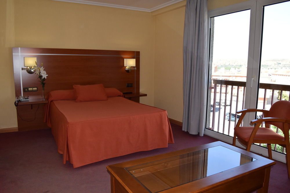Hotel Mari Carmen Guadix Exterior photo