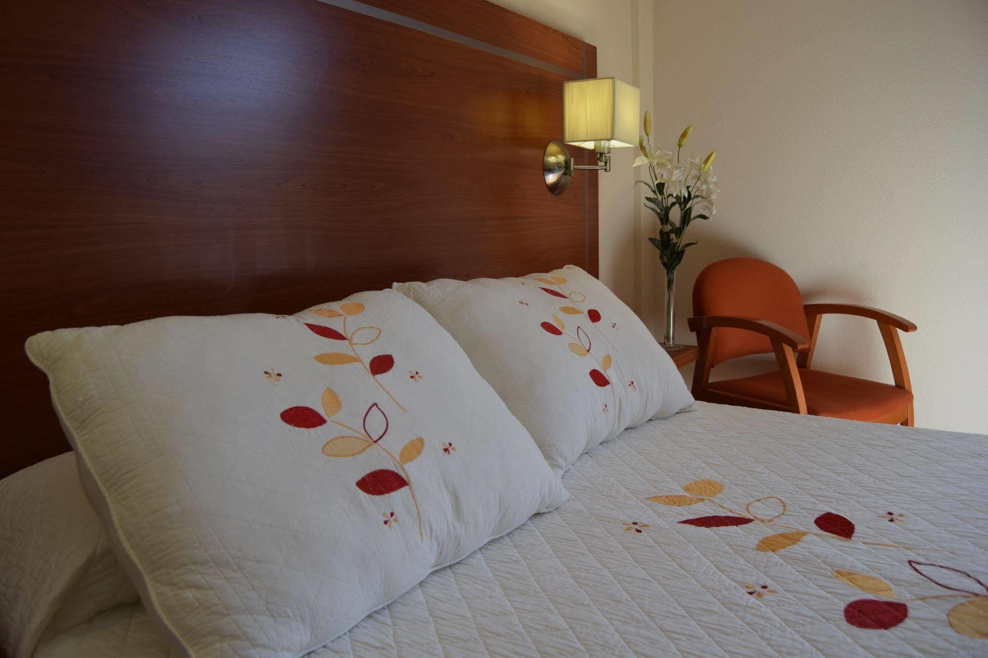 Hotel Mari Carmen Guadix Exterior photo